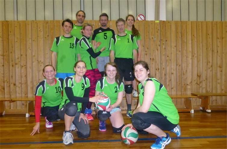 Das Volleyball-Mixed-Team des TV Rheinbach.privat