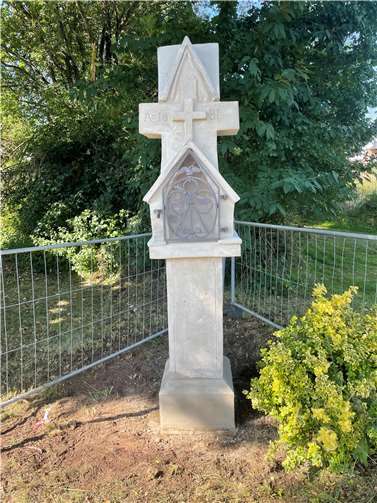 Das Wegekreis in Franken erstrahlt wieder in neuem Glanz an seinem angestammten PlatzFoto: Jürgen Koffer
