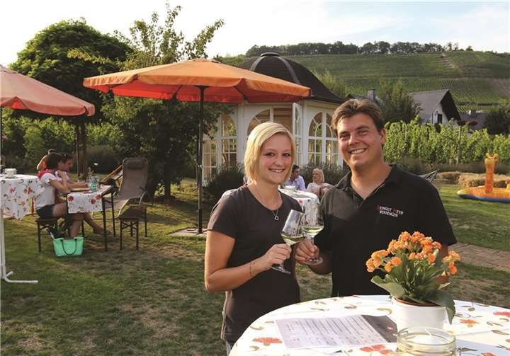 Das Weingut Weyh ist jetzt in jungen Händen, dabei hat Peter Weyh Unterstützung von seiner Freundin Sinah Tix. EP