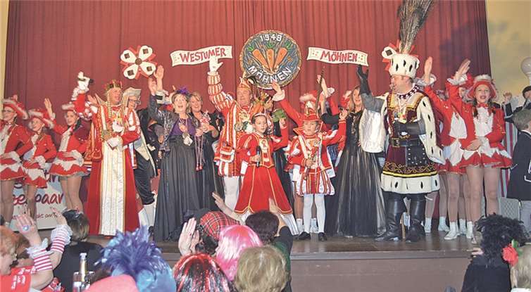 Das Westumer Dreigestirn und das Kinderprinzenpaar. AB