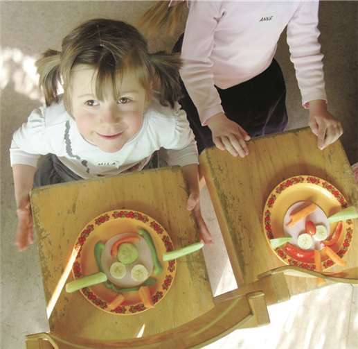 Das Wurstgesichterlegen machte allen Kinder Spaß.