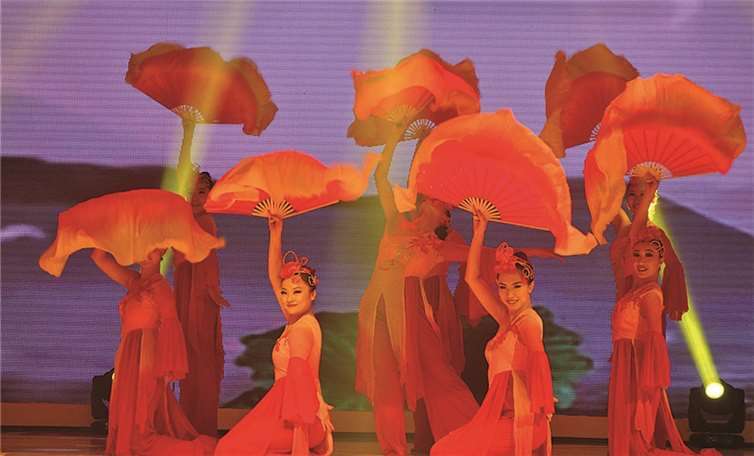 Das „Xiamen Sing and Dance Theatre“zu Gast in Neuwied-Engers. privat