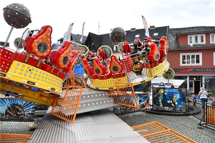 Das älteste Volksfest der Region ist nicht zuletzt seit Jahrzehnten bekannt für seine spektakulären Fahrgeschäfte.