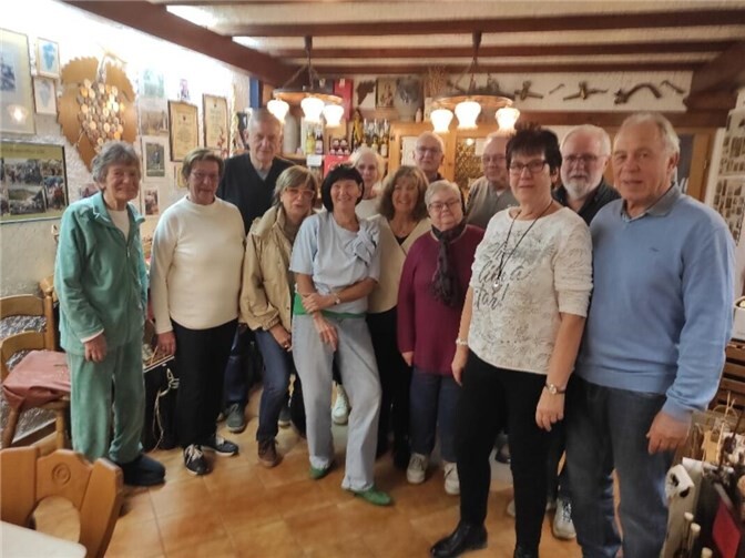 Das aktuelle Klassenfoto des Einschulungsjahrgang 1945/55.  Foto: Rudolf Hugemann