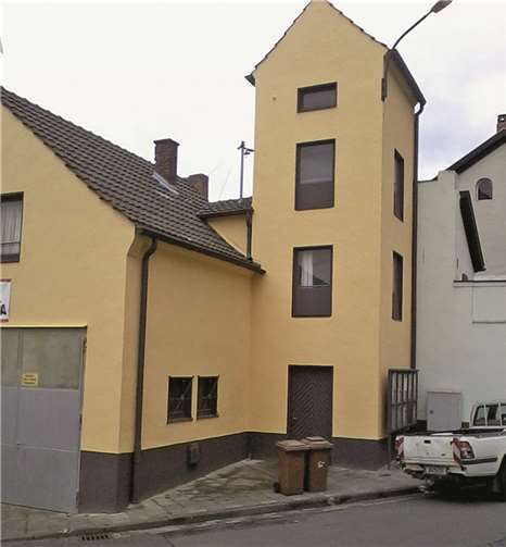 Das alte Feuerwehrhaus in Brohl erstrahlt nun wieder in neuem Glanz. privat