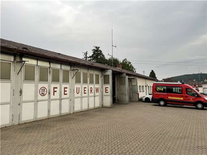 Das alte Feuerwehrhaus in der Friedrich-Ebert-Straße entspricht nicht mehr den Anforderungen einer modernen Feuerwehr.  Foto: ROB