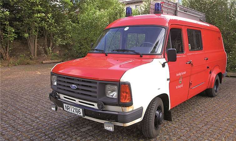 Das alte betagte Feuerwehrfahrzeug in Straßenhaus muss ausgetauscht werden. -WT-