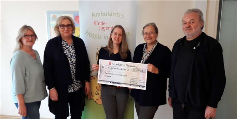 Das ambulante Kinderhospiz wurde vom Frauen- und vom Männerchor Rengsdorf mit einer Spende bedacht.Foto: privat