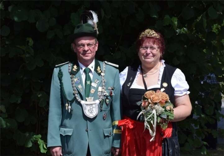 Das amtierende Königspaar Dirk und Brigitte Cibic.privat