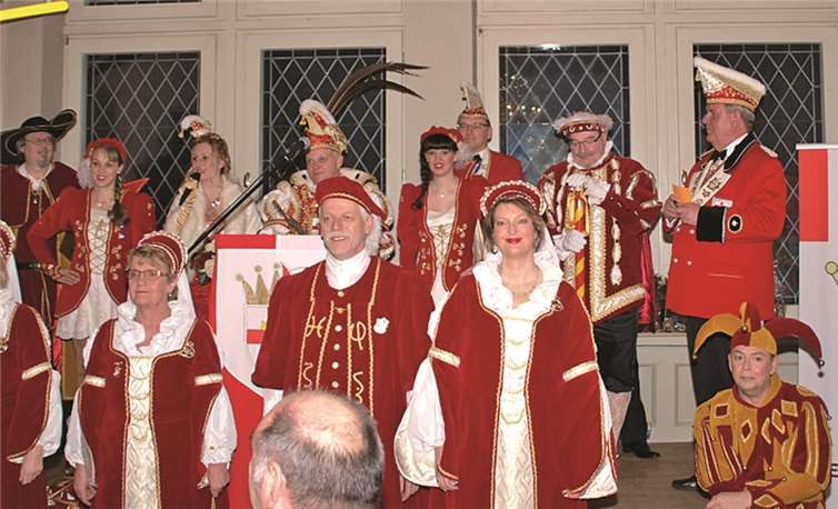 Das amtierende Tollitätenpaar Prinz Eric und Confluentia Daniela kam auch, um mit den Ex-Prinzen die neuen Würdenträger des „Gold-Medaillons“ zu feiern.US