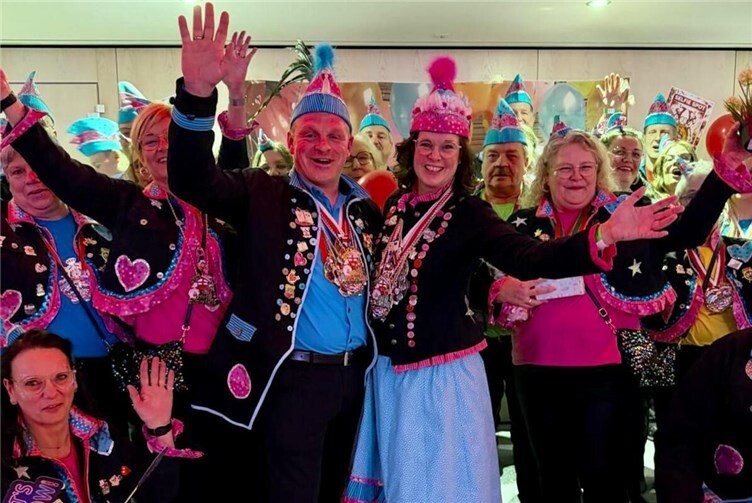 Das amtierende Viedeler Prinzenpaar, Prinz Stefan I. vom Viedeler Bur und Prinzessin Nicole I. vom Obermendiger Land sorgte für super Stimmung.Foto: privat