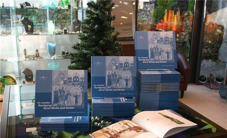 Das beeindruckende Buch „Ein virtueller Rundgang durch Kirche und Kloster“ zeigt die Überlegungen von Altabt Anno Schoenen, Abt em., auf, die dieser als Vorschläge zur „sinnvollen Restaurierung der Kirche und des Klosters“ gemacht hatte.