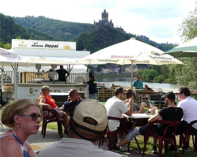 Das beliebte Event mit Blick auf die Reichsburg, lädt alljährlich zum Entspannen und Wohlfühlen ein.