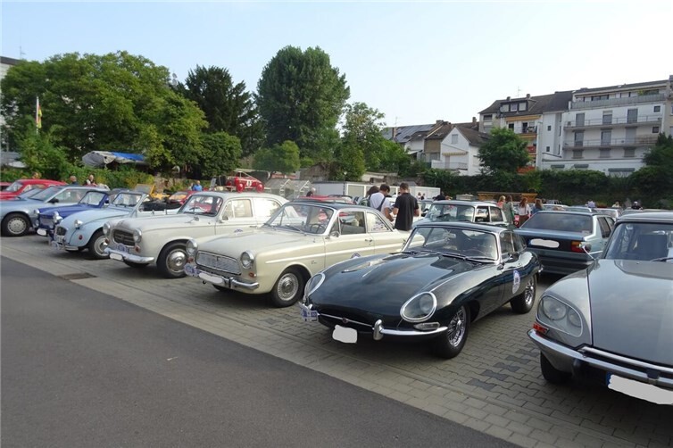 Das beliebte Young- & Oldtimertreffen startet am 1. Mai.Fotos: IG Young-Oldtimer-Neuwied e.V. 