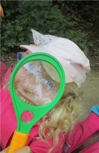 Das besondere Highlight der Waldwoche war das Auffinden des ´Grüffelos´ (Waldmonster aus einem Kinderbuch) und die damit verbundene Schatzsuche.