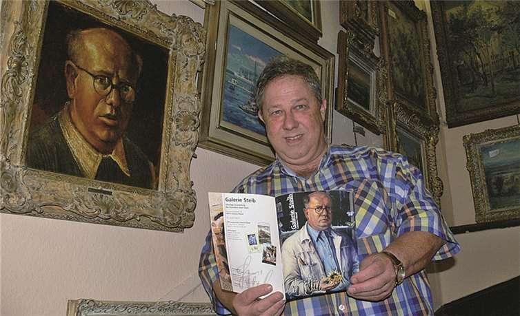 Das bevorzugte Steckenpferd von Rudolf Mattar sind die Führungen von Besuchern durch die Josef-Steib-GalerieTE