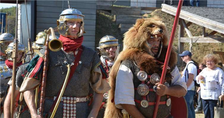 Das bunte Treiben im Limeskastell Pohl begeisterte Groß und KleinFoto: privat