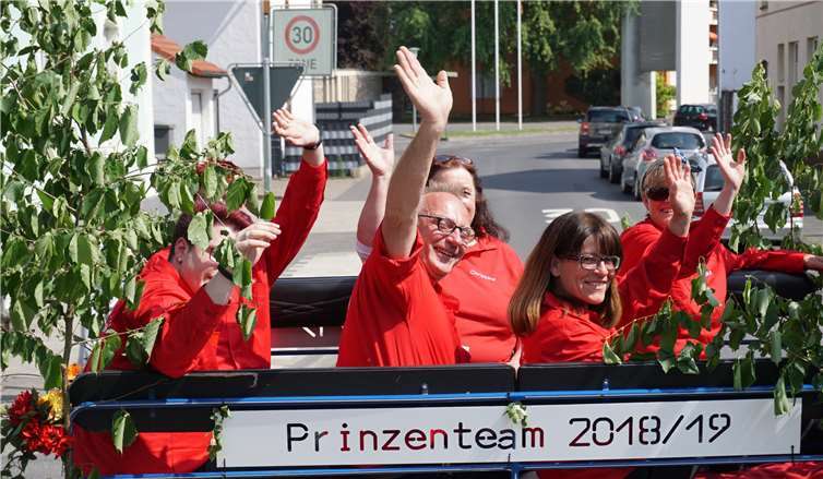 Das designierte Prinzenpaar 2018/9,Frank und Monika Stertz, stellten sich schon mal vor.