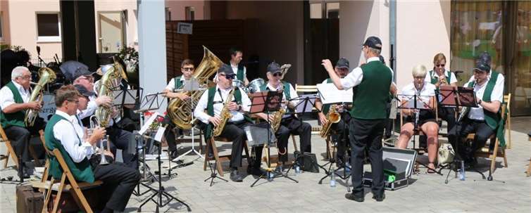 Das diesjährige Pfarrfest in Obermendig wurde von der Schützenkapelle musikalisch begleitet. privat