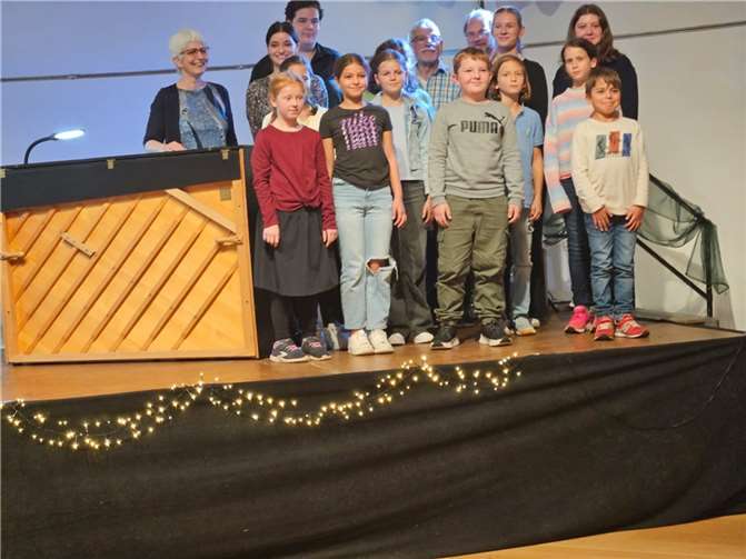 Das diesjährige Schülerkonzert der Klavierklasse unter der Leitung von Mechthild Kohl fand kürzlich in der architektonisch beeindruckenden Kaiserhalle in Burgbrohl statt. Foto: privat