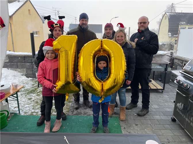 Das diesjährige Team: (v. l.) Christian Schmorleiz, Rudi Kirst, Timo Kirsch, Nicole Schmorleiz, Eric Brandt, Kinder Sophie & Julian Schmorleiz. Foto: Familie Schmorleiz
