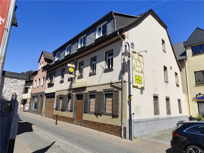 Das ehemalige Gasthaus „Zur Sonne“ in der Kapellenstraße beschäftigte die städtischen Gremien. Die CDU kritisiert die Gesamtkosten von rund 4 Millionen Euro für dieses Gebäude. Foto: A. Mattlener