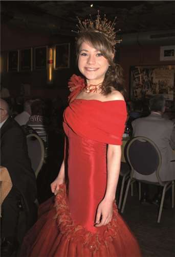 Das eine „Weinhex“ bildhübsch sein kann, bewies Selina Fach aus Winningen.