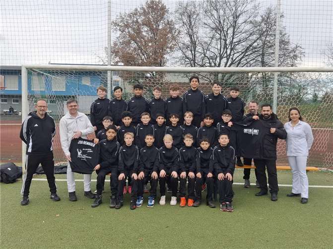 Das einheitliche Auftreten bei Trainingseinheiten und Spielen zeigt die mannschaftliche Geschlossenheit. Foto:privat