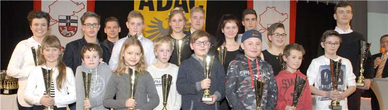 Das erfolgreiche Jugend Kart Slalom Team des MSC Adenau. MSC Adenau