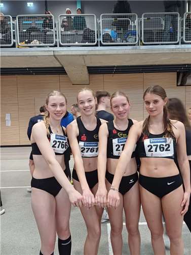 Das erfolgreiche Staffel-Quartett Jette Sachs, Clara Jünger, Elise Leimkühler und Lisa Köning (v.l.). Foto: privat