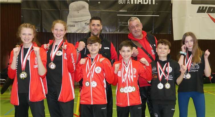 Das erfolgreiche Team Tomburg Boxing. Quellen: Tomburg Boxing