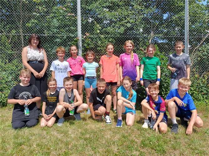 Das erfolgreiche Team der Grundschule Mendig beim Sportfest in Weißenthurm.  Foto: privat