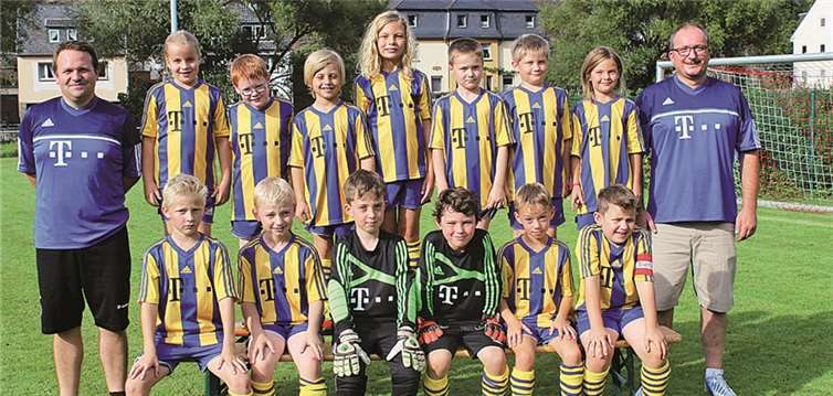 Das erfolgreiche Team mit den Betreuern.privat