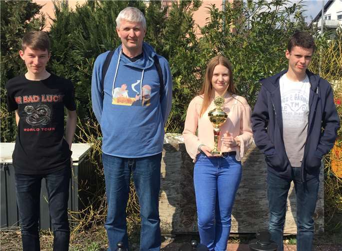 Das erfolgreiche Team mit (von links) Timo Schröder, Spielertrainer Thorsten Kammer, Elisa Naumann Konrad Langer.Foto: privat