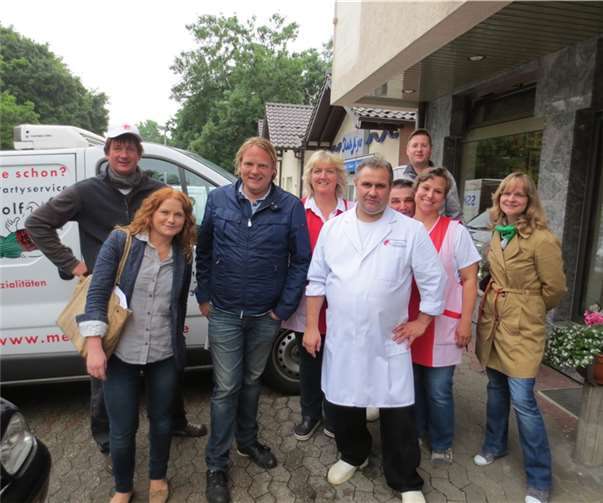 Das erfolgreiche Team um Adalbert Wolf mit den Reportern vom WDR. privat