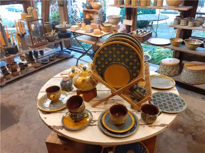 Das erste Adventwochenende stand in Höhr-Grenzhausen ganz im Zeichen der Keramik.Quelle: Kannenbäckerland-Touristik-Servicet