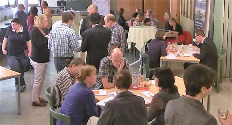 Das erste Schulpatenforum fand viel Anklang.privat