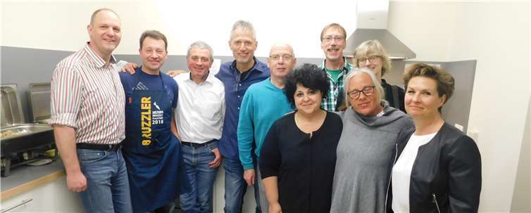 Das fleißige Küchen- und Helferteam sorgte für einen runden Abend.