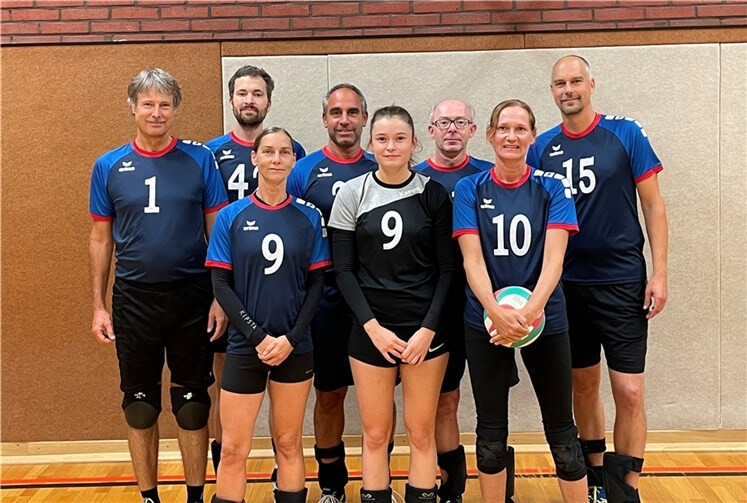 Das frischgebackene Landesliga-Mixedteam des TV Rheinbach.  Foto: Martin Hestermann