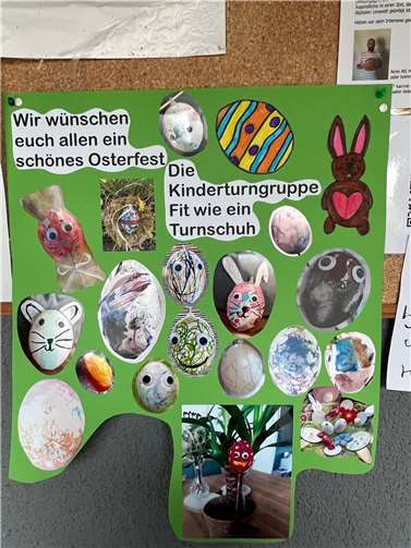 Das gemeinsam gestaltete Plakat wurde am Eingang der Turnhalle aufgehangen.  Foto: privat