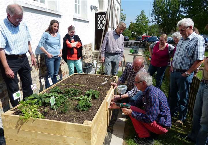 Das generationenübergreifende Bildungsprojekt „KinderGartenpaten“ der NABU. Privat