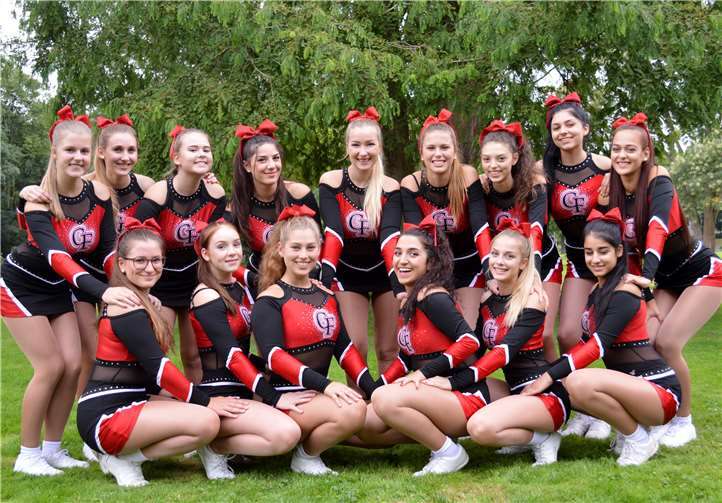 Das gesamte Team der Funtastics Cheerleader auf einen Blick zu sehen. privat