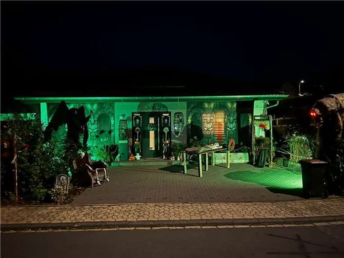 Das geschmückte Haus der Familie Leuning.  Foto: privat