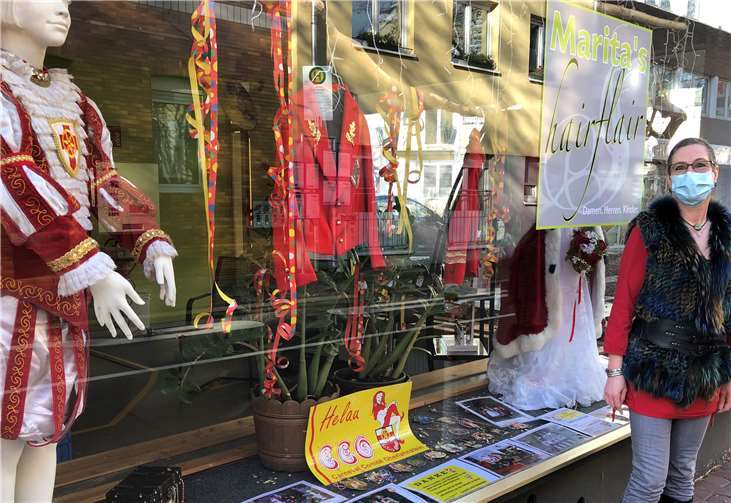 Das geschmückte Schaufenster. Fotos: privat