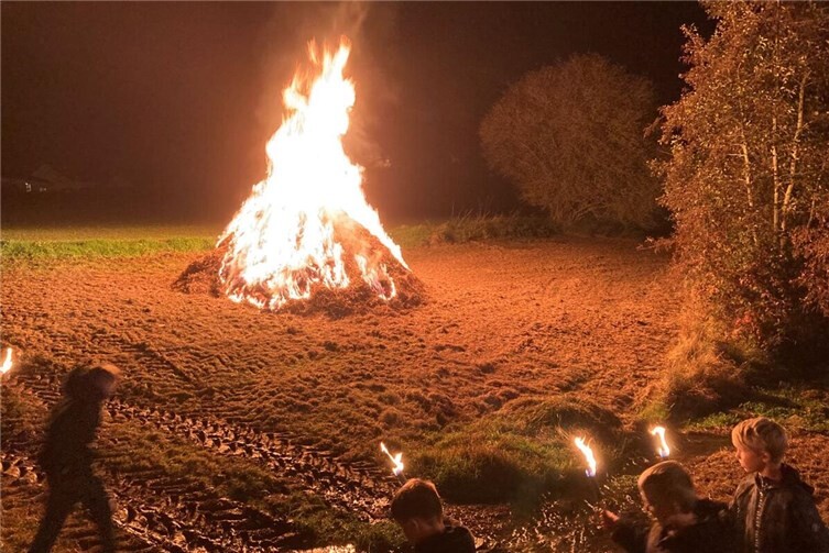 Das große Martinsfeuer.