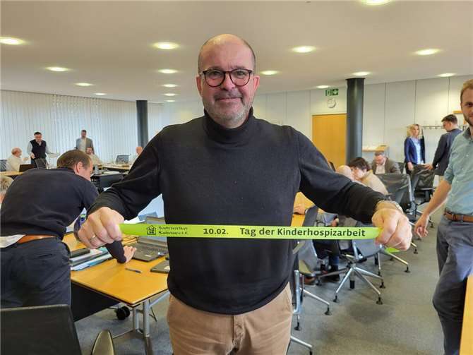 Das grüne Band steht als symbolisches und verbindendes Element.  Foto: privat