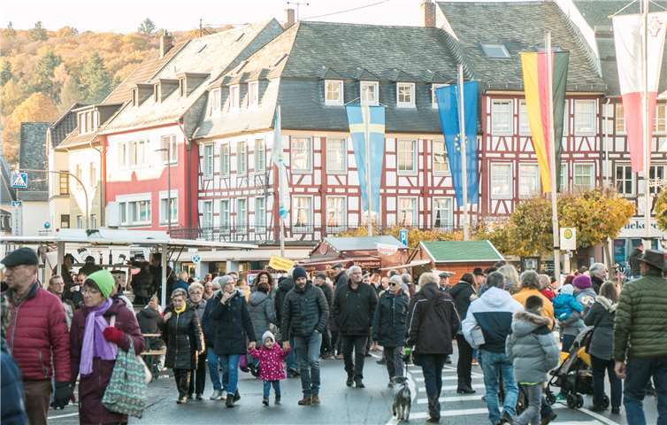 Das gute Wetter bescherte dem Gewerbeverein viele Besucher.Foto: SES