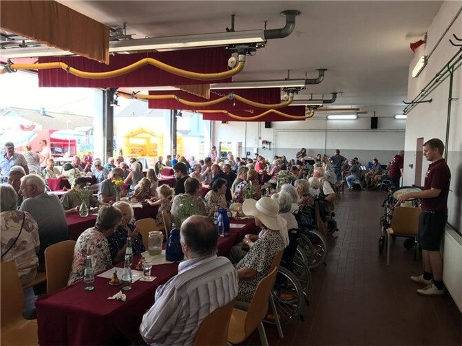 Das heimische Publikum war zahlreich erschienen.