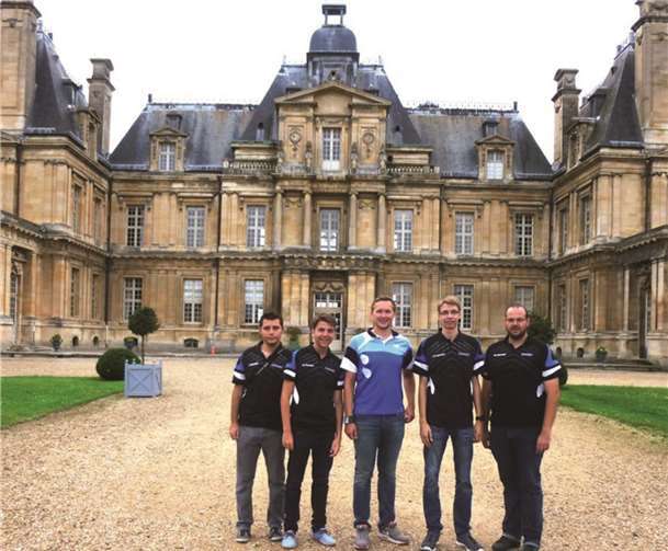 Das imposante Schloss stand natürlich auch auf dem Programm.privat