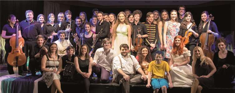 Das junge Ensemble von „Arielle, die kleine Meerjungfrau“ spielt jetzt auch in Rheinbach.privat